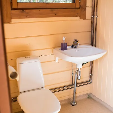 Herroe Holiday park *